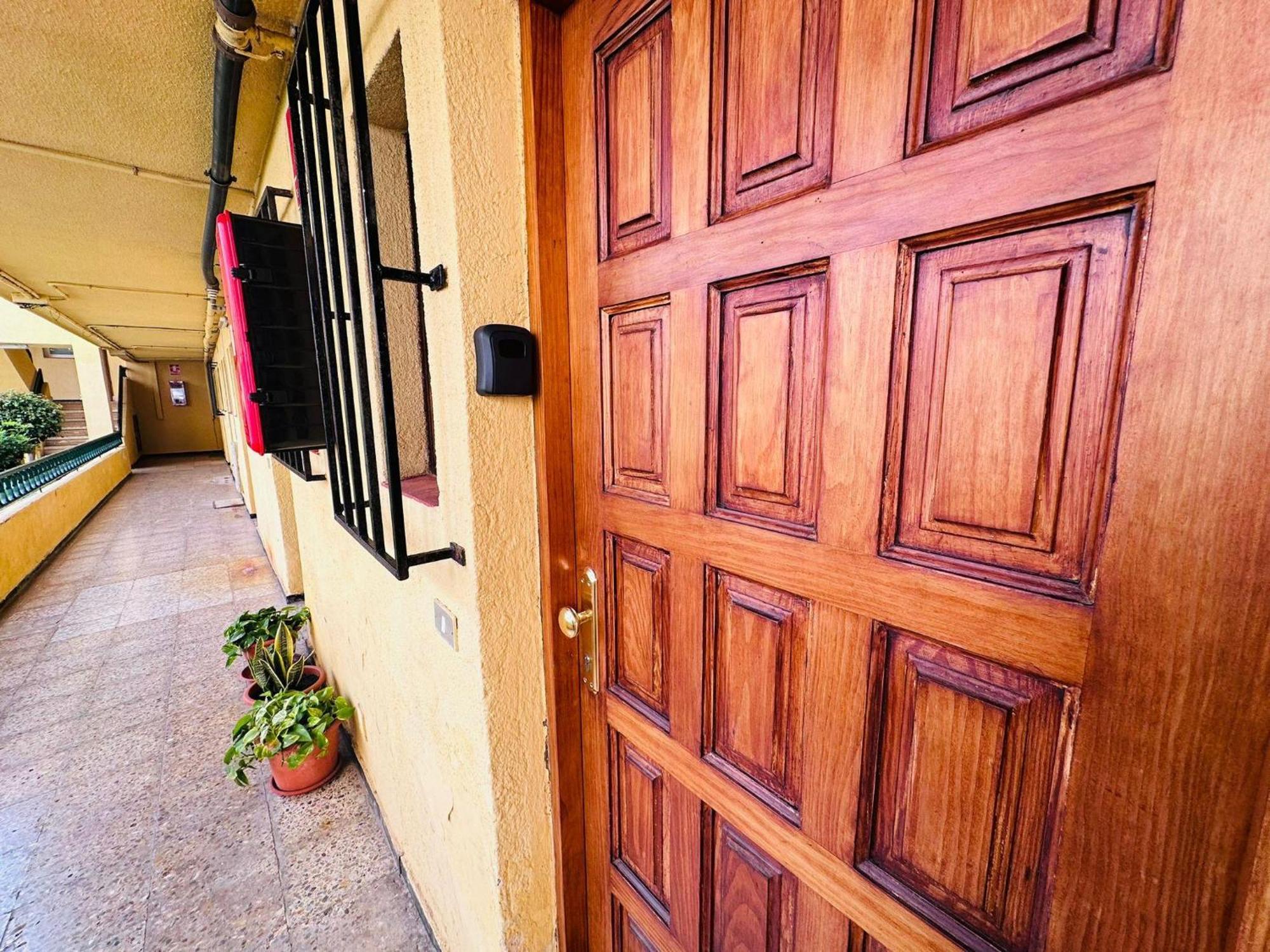 Cozy 2-Bed & Sofa-Bed Studio In Los Cristianos 外观 照片